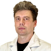 Попов Максим Александрович — ангиохирург, флеболог