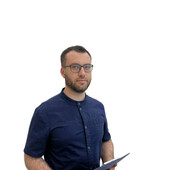Сагидов Рафаэль Русланович — стоматолог-имплантолог, стоматолог