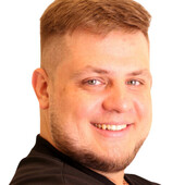 Лунев Анатолий Анатольевич — стоматолог, стоматолог-хирург