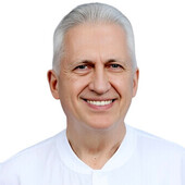 Гарифуллин Дамир Мидхатович — стоматолог, стоматолог-терапевт