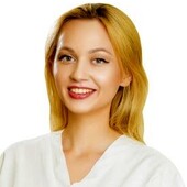 Трушникова Ксения Александровна — стоматолог-хирург, стоматолог