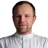 Никонов Дмитрий Александрович — стоматолог, стоматолог-хирург
