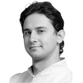 Аюбов Егор Халикович — стоматолог, стоматолог-терапевт