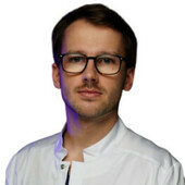 Кондратьев Денис Геннадьевич — пластический хирург