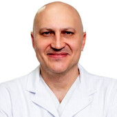 Зварич Леонид Степанович — пластический хирург