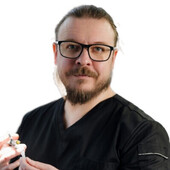 Копосов Владимир Андреевич — стоматолог-имплантолог