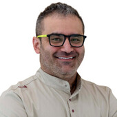 Ханоянц Масис Михайлович — стоматолог, стоматолог-имплантолог