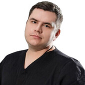 Луцкин Евгений Олегович — стоматолог-имплантолог, стоматолог