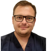 Максаков Дмитрий Александрович — уролог-андролог