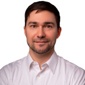 Еремеев Сергей Владиславович — стоматолог, стоматолог-терапевт