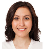 Капитонова (Маткурбанова) Айджемаль Мухамметовна — стоматолог, гигиенист стоматологический