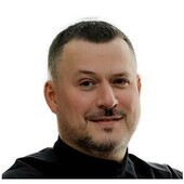 Мищенко Виталий Александрович — стоматолог, стоматолог-хирург