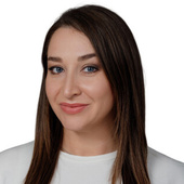 Рахмаева Аделя Маратовна — стоматолог, стоматолог-терапевт