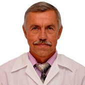 Хрячков Сергей Арсентьевич — физиотерапевт, гирудотерапевт