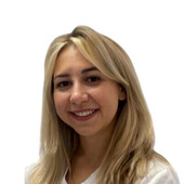 Белова Евгения Олеговна — стоматолог, стоматолог-терапевт