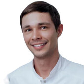 Бурцев Андрей Сергеевич — стоматолог, стоматолог-хирург