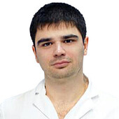 Шершнев Аркадий Владимирович — стоматолог-хирург