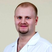 Титов Святослав Васильевич — онколог, хирург