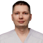 Попов Михаил Олегович — окулист (офтальмолог), офтальмохирург