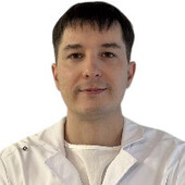 Чумаков Семен Сергеевич — пластический хирург, стоматолог