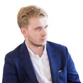 Тарасов Артем Владиславович — онколог, химиотерапевт
