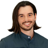 Татарчук Евгений Доринович — стоматолог-ортодонт