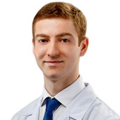 Евазов Аслан Русланович — стоматолог