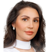 Зуева Алина Олеговна — стоматолог, стоматолог-терапевт