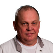 Макеев Олег Владимирович — физиотерапевт