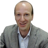 Алукер Михаил — мануальный терапевт, диетолог