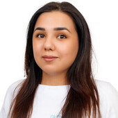 Следникова Гузель Мунировна — стоматолог, стоматолог-терапевт