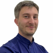 Порываев Владислав Станиславович — стоматолог-ортопед