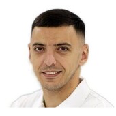 Мкртчян Артур Гарникович — стоматолог-хирург, стоматолог-имплантолог