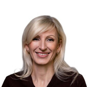 Орлова Ольга Александровна — стоматолог, стоматолог-ортопед