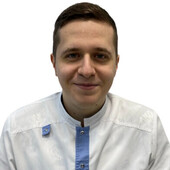 Поздняков Виктор Вячеславович — педиатр