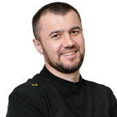 Туганов Рустам Замирович — стоматолог, стоматолог-ортопед
