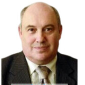 Вартанов Владимир Яковлевич — анестезиолог, реаниматолог