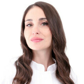 Комарова Анна Юрьевна — венеролог, дерматолог