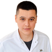 Утяков Альберт Русланович — эндокринолог