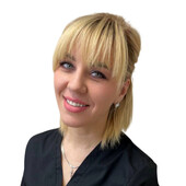 Казанцева Анжела Дмитриевна — стоматолог