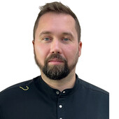 Мокроусов Михаил Андреевич — стоматолог, стоматолог-имплантолог