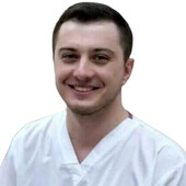 Чалдырян Роман Русланович — стоматолог, стоматолог-имплантолог