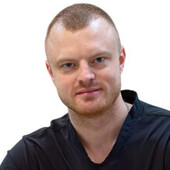 Кондратьев Станислав Владимирович — стоматолог, стоматолог-терапевт