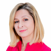 Дзабаева Галина Муратовна — ортопед, травматолог