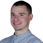 Семикозов Дмитрий Олегович — стоматолог, стоматолог-ортопед