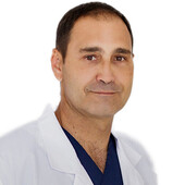 Старицын Михаил Михайлович — пластический хирург