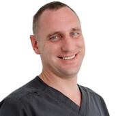 Миньков Александр Владимирович — стоматолог, стоматолог-хирург