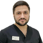 Бабаян Мнацакан Григорович — стоматолог, стоматолог-хирург