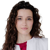 Шакирова Зульфия Айратовна — окулист (офтальмолог), офтальмохирург