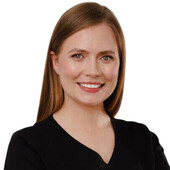 Чупина (Завгородняя) Елена Анатольевна — стоматолог-имплантолог, стоматолог